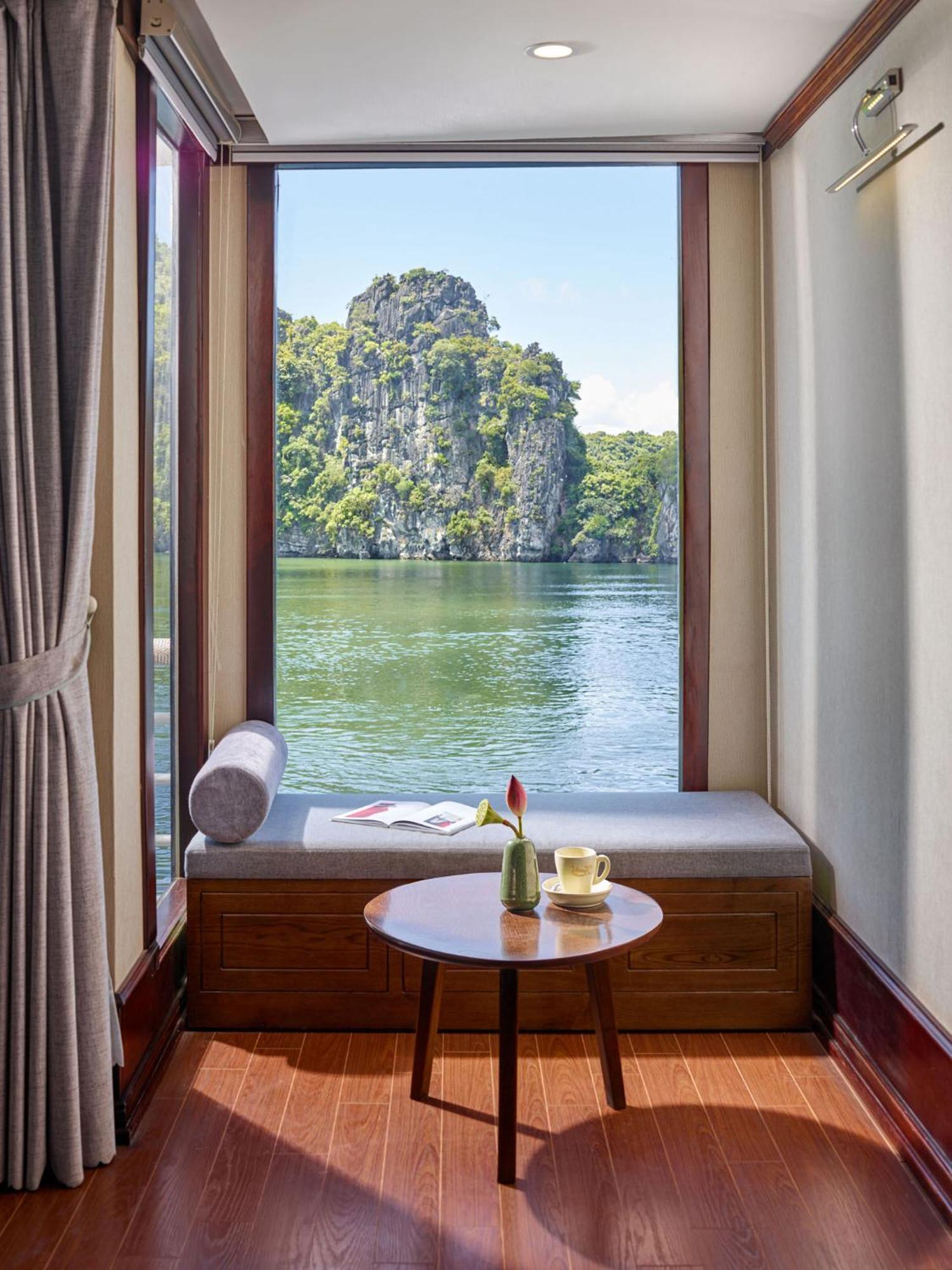 Le Journey Elegance Cruise Hotel Hạ Long-öböl Kültér fotó