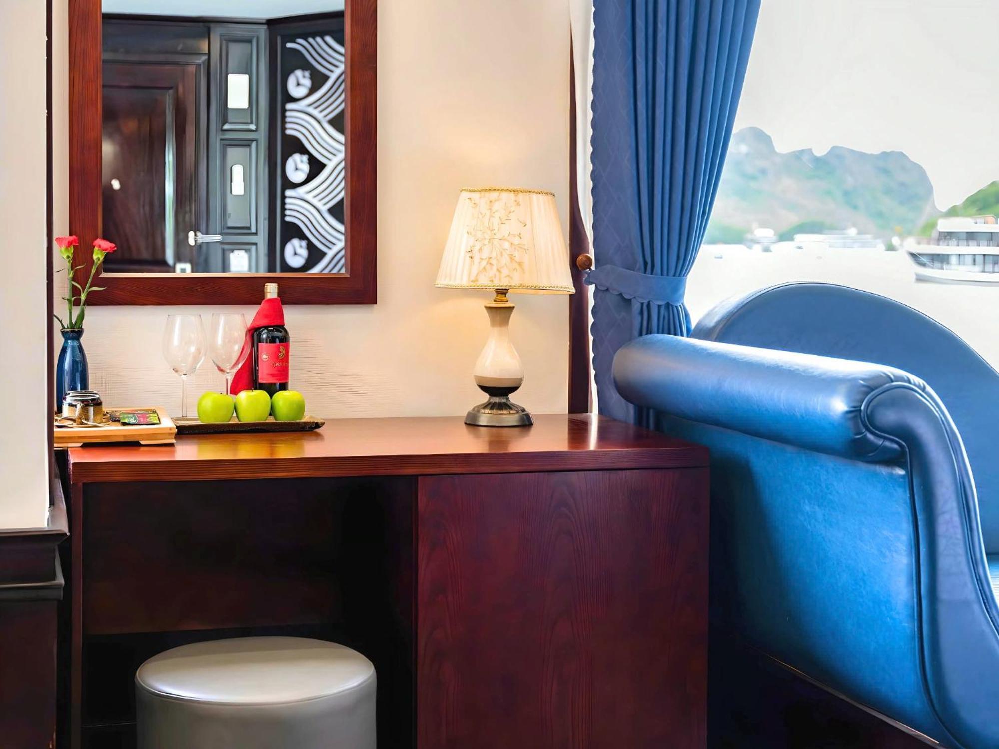Le Journey Elegance Cruise Hotel Hạ Long-öböl Kültér fotó
