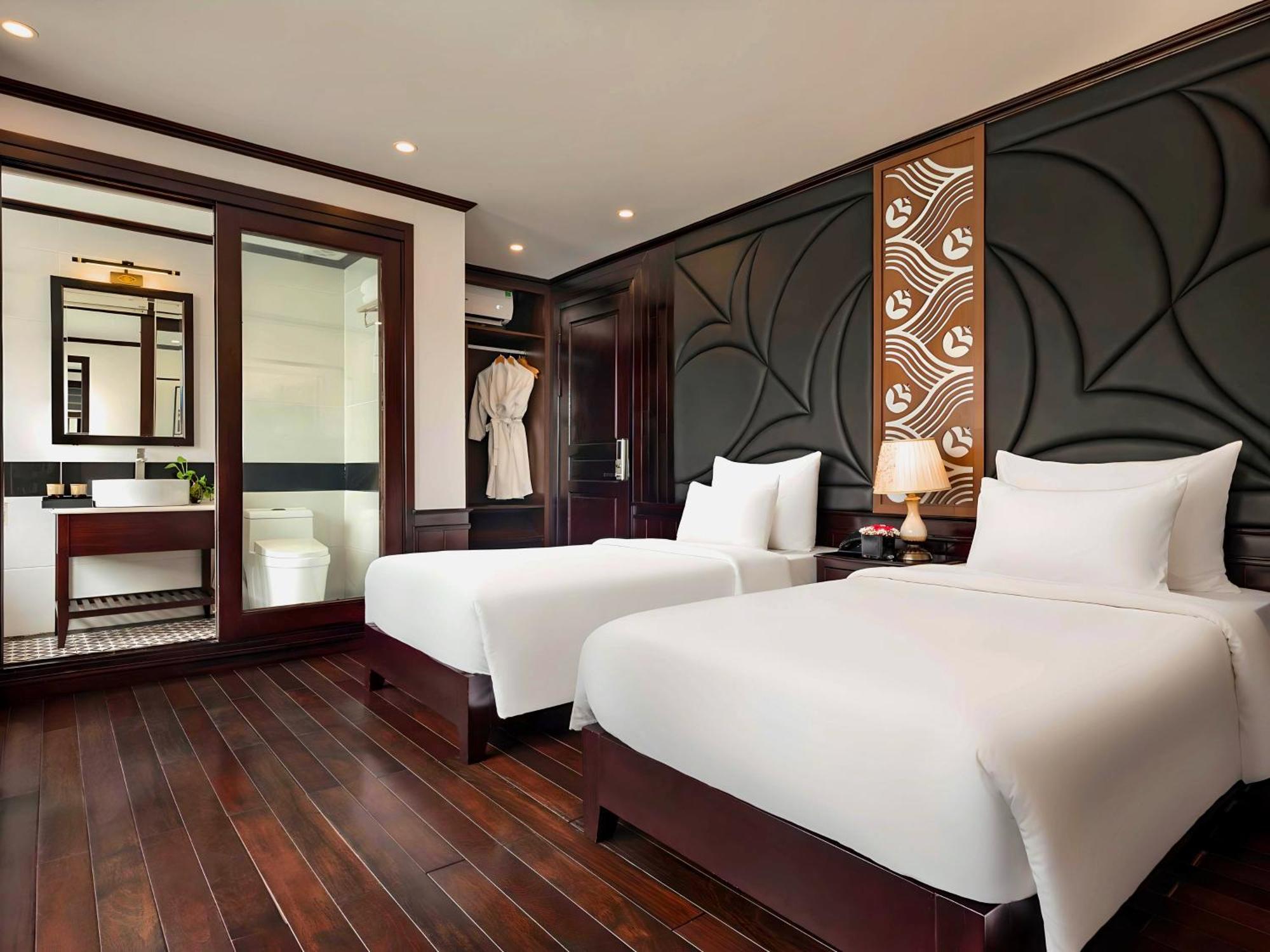 Le Journey Elegance Cruise Hotel Hạ Long-öböl Kültér fotó